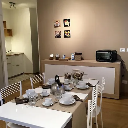 The Little House In Appartement Bergamo