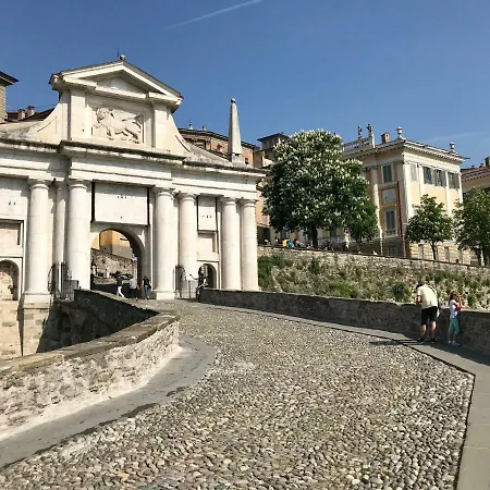 The Little House In Apartamento *